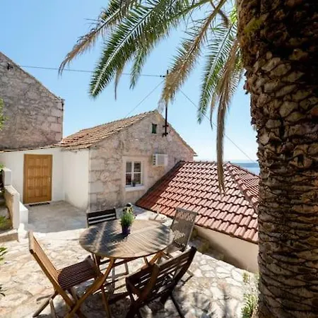 Luxury With Terrace Ladovina