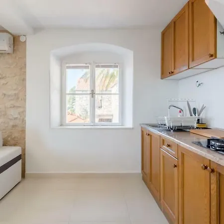 Luxury With Terrace Ladovina * Jelsa (Hvar)
