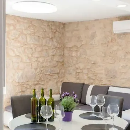 Luxury With Terrace Ladovina Lägenhet Jelsa (Hvar)